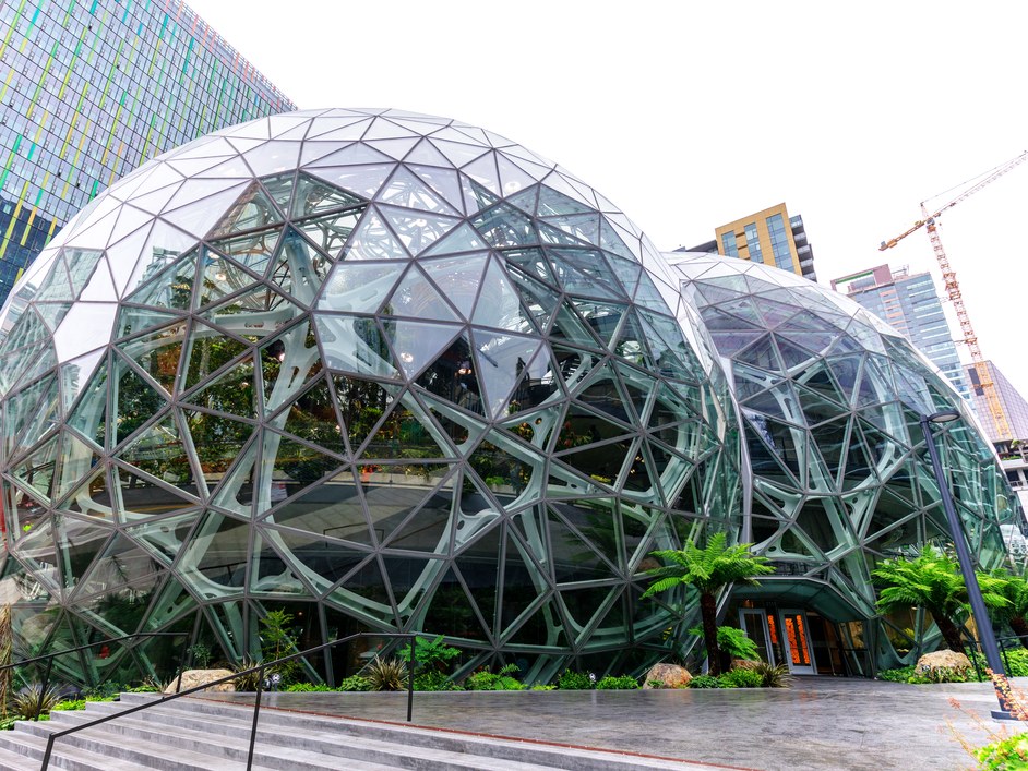 Amazon Plans to Split HQ2 Evenly Between Two Cities; Miami still on the race