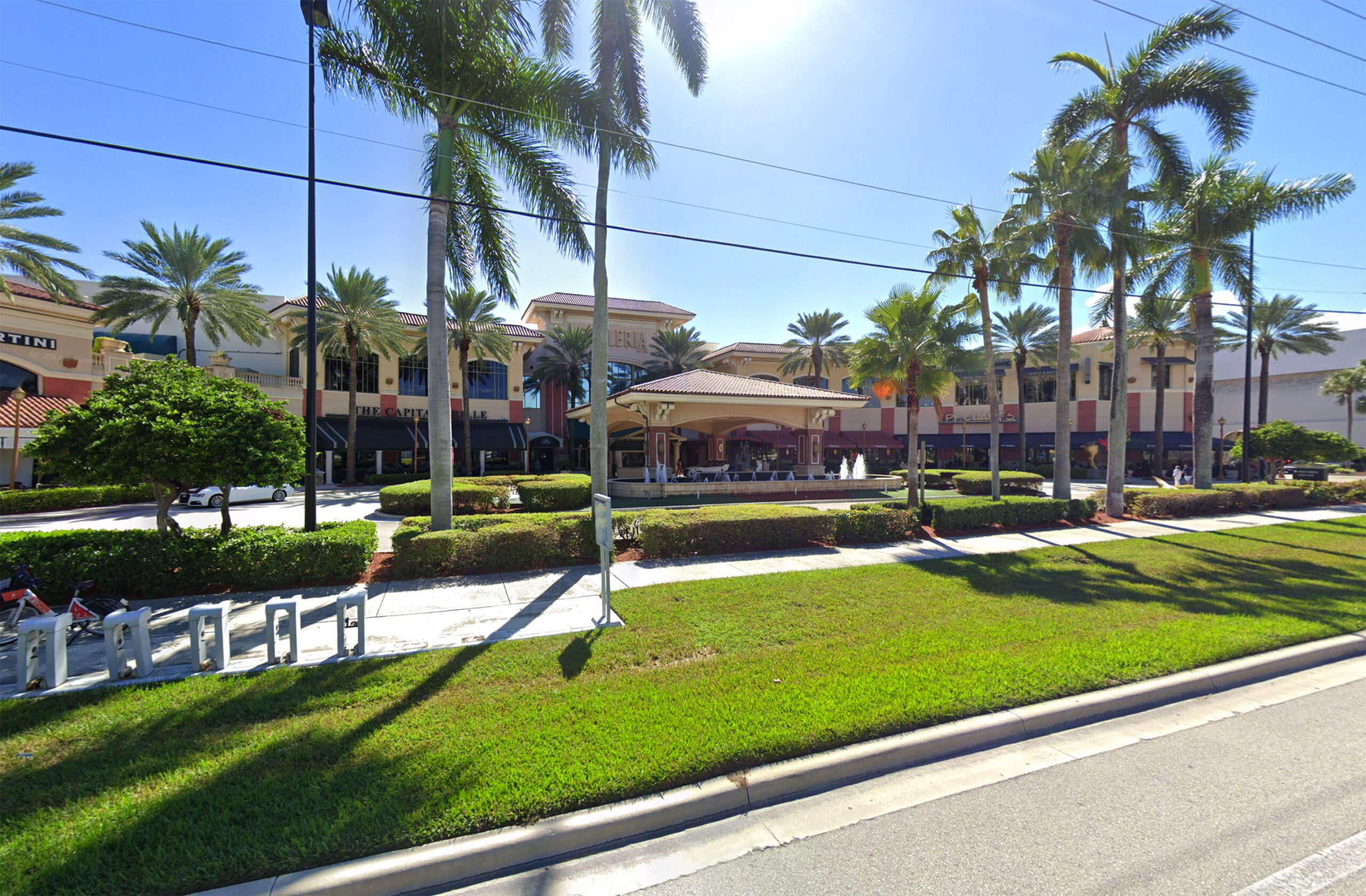 Galleria Fort Lauderdale Mall Listed for Sale with Anticipated Sale Price Exceeding $100 Million