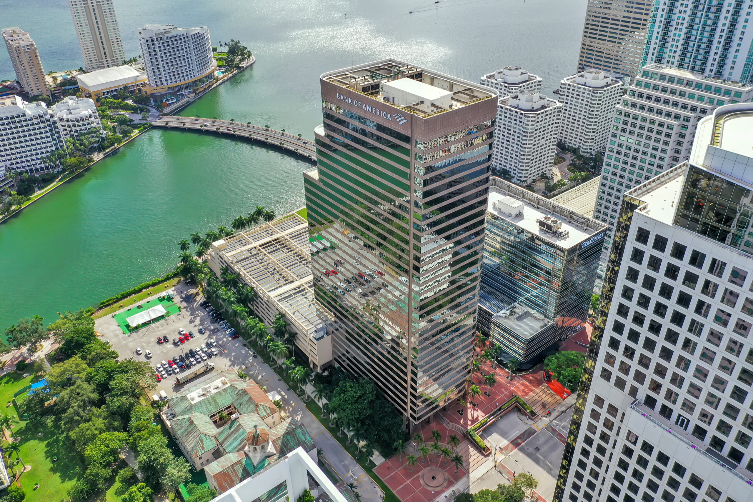 Elliott Investment Management Set to Acquire Miami’s 701 Brickell Tower for $450 Million